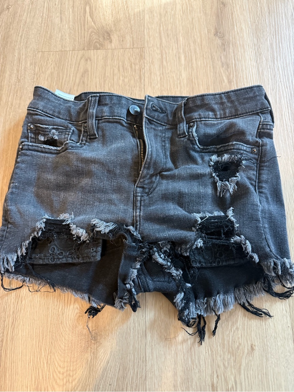 American Eagle Outfitters Black Distressed Denim Jean Shorts size 4
